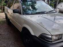 Toyota Corolla 1990 Car