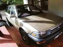 https://riyasewana.com/uploads/toyota-corolla-1990-511292212542.jpg