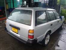 https://riyasewana.com/uploads/toyota-corolla-ee96-1989-319031612592.jpg
