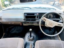 https://riyasewana.com/uploads/toyota-corolla-ke72-208235217625.jpg