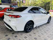 https://riyasewana.com/uploads/toyota-corolla-wxb-1010442522423.jpg