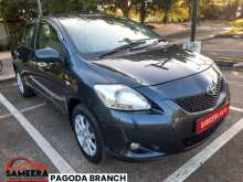 https://riyasewana.com/uploads/toyota-corolla-yaris-29175514822.jpg