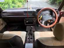 https://riyasewana.com/uploads/toyota-corona-1984-2320211312813.jpg