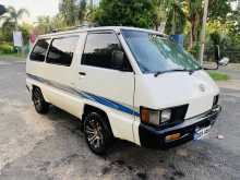 Toyota CR26 1986 Van