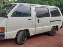 Toyota CR26 1986 Van