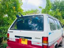 https://riyasewana.com/uploads/toyota-cr-26-2010021622692.jpg