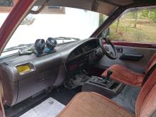 https://riyasewana.com/uploads/toyota-cr-26-201424576434.jpg