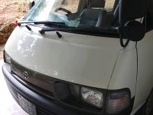 Toyota CR27 1993 Van