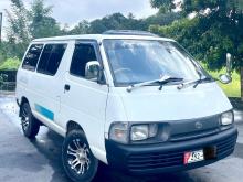 Toyota CR27 1993 Van