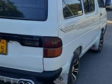 Toyota CR27 1993 Van