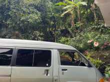 https://riyasewana.com/uploads/toyota-cr-27-16927274212.jpg