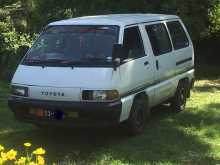 Toyota CR27 1989 Van