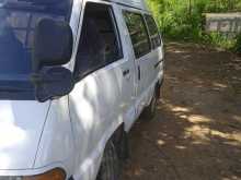 Toyota CR27 1990 Van