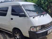 Toyota CR27 2000 Van