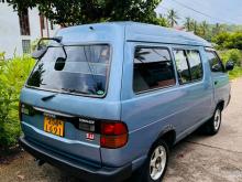 Toyota CR27 1999 Van
