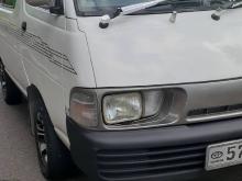 Toyota CR27 1993 Van