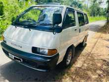 Toyota CR27 1991 Van