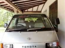 Toyota CR27 1991 Van