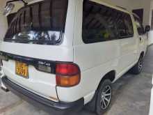 Toyota CR27 1995 Van