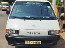 Toyota CR27 1991 Van