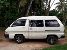 Toyota CR27 GL 1990 Van
