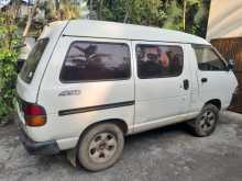 Toyota CR36 1995 Van