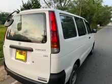 Toyota Noah CR41 1998 Van