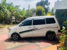 Toyota CR 42 NOAH 2000 Van