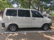Toyota CR42 2002 Van