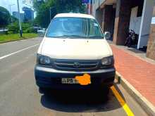 Toyota CR42 2000 Van