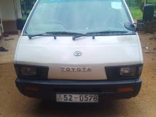 Toyota CR26 1987 Van