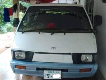 Toyota CR26 1986 Van