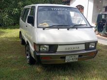 Toyota CR26 1988 Van