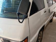 Toyota CR26 1987 Van