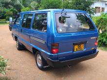 Toyota CR27 1991 Van