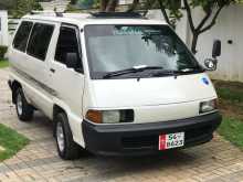 Toyota CR27 1990 Van