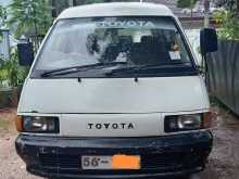 Toyota CR27 1990 Van