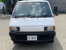 Toyota CR27 1991 Van