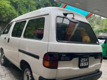 Toyota CR27 1995 Van
