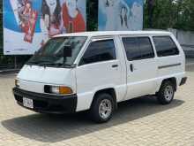 https://riyasewana.com/uploads/toyota-cr27-141142574393.jpg