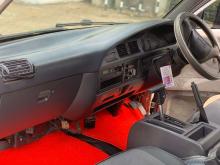 https://riyasewana.com/uploads/toyota-cr27-141143346906.jpg