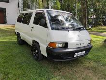 Toyota CR27 1991 Van