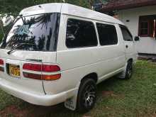 Toyota CR27 1995 Van