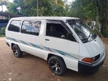 Toyota CR27 1989 Van