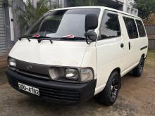 Toyota CR27 1993 Van