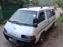 Toyota CR27 1988 Van