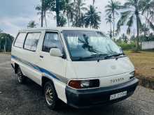 Toyota CR27 1989 Van