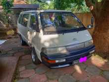 Toyota CR27 1990 Van