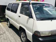 Toyota CR27 1990 Van