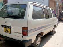 Toyota CR27 1991 Van